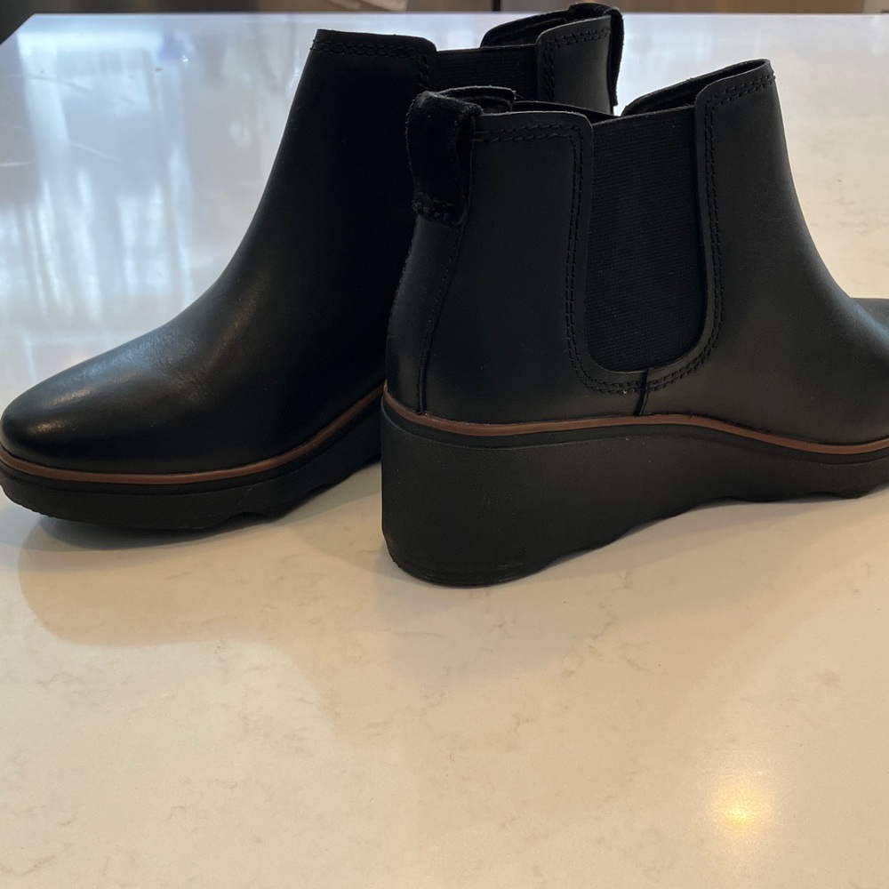 Clarks Collection wedge slip on boot